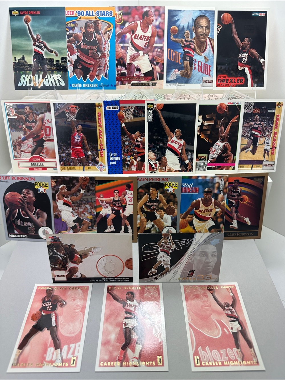 Clyde Drexler Blazers lot of 22 with Drazen Petrovic/Cliff Robinson rookies